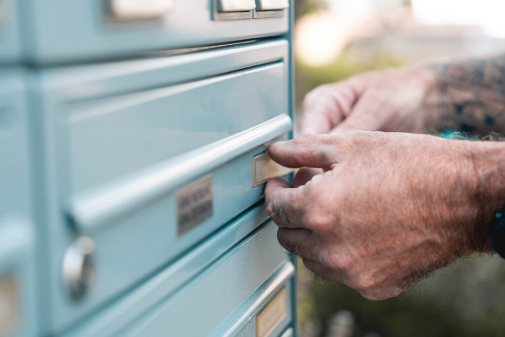 Namensschild austauschen